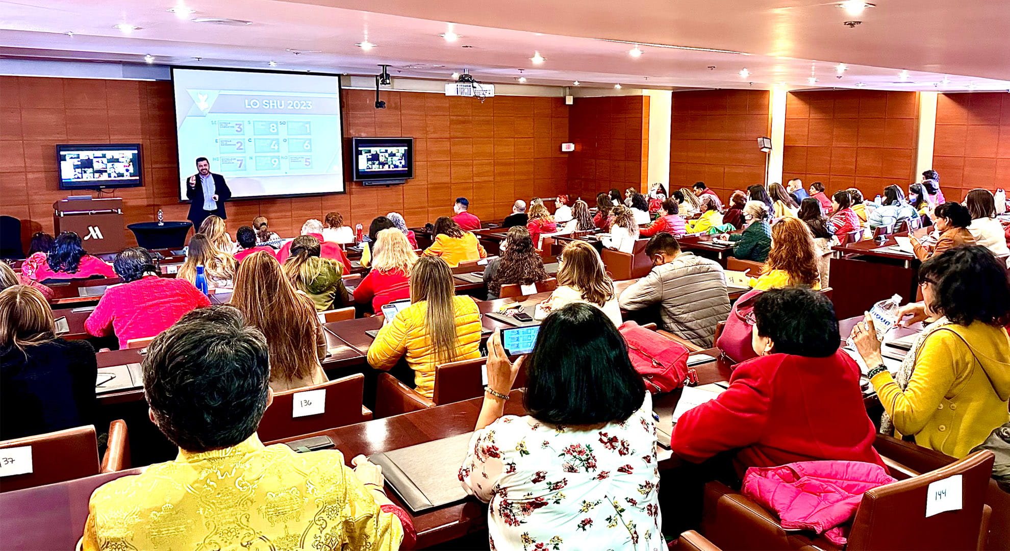 Conferencia Alfonso León 3